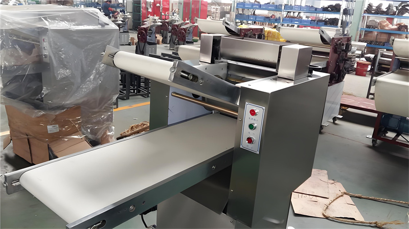 what does dough kneader machine means