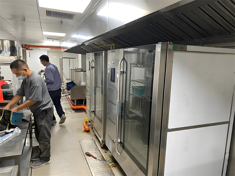 What's the cooking time for rice in a commercial steamer