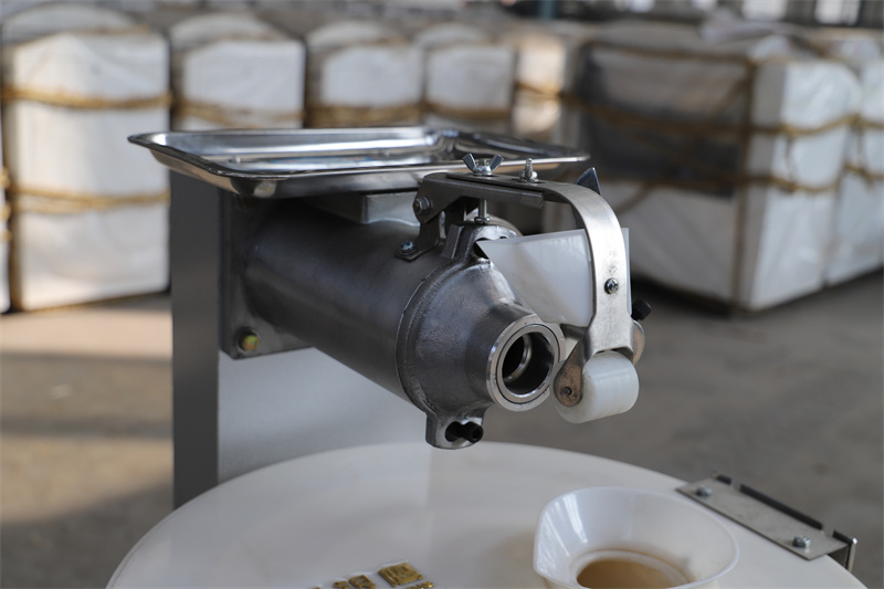 Why Large Bakeries Prefer to Partner with a Dough Divider Manufacturer Why Large Bakeries Prefer to Partner with a Dough Divider Manufacturer