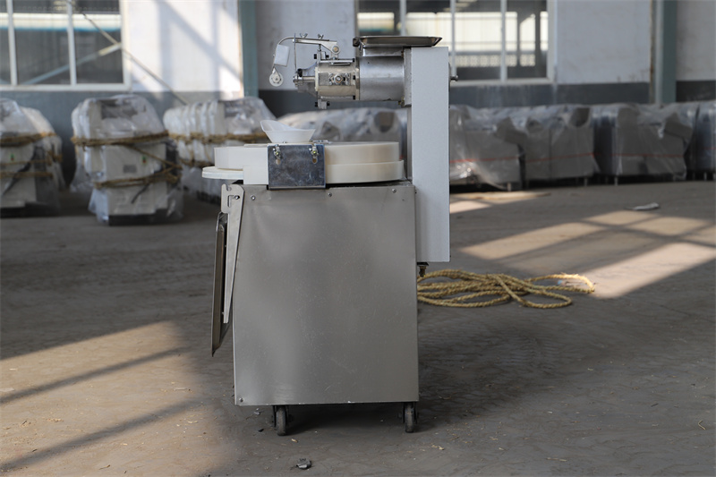 Why Large Bakeries Prefer to Partner with a Dough Divider Manufacturer Why Large Bakeries Prefer to Partner with a Dough Divider Manufacturer