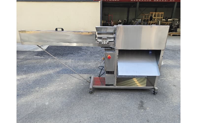 Carrot Peeling Machine